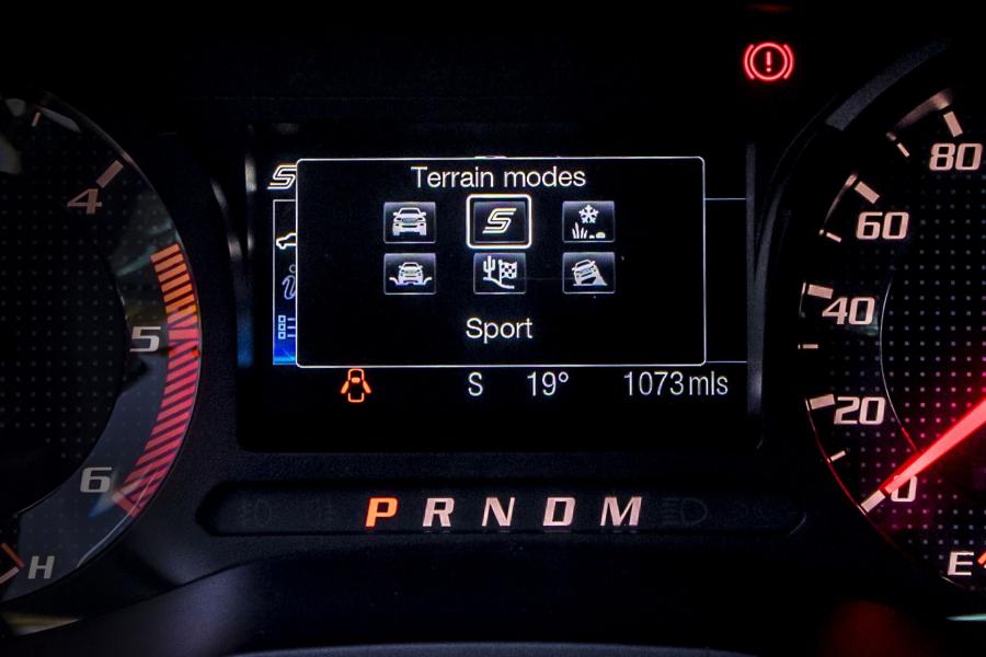 Детали интерьера Ford Ranger Raptor 2018 года  (EU) (фото 67 из 144)